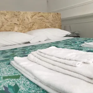https://avaya-monolocale-soppalcato-in-centro-storico.catania-hotels.net